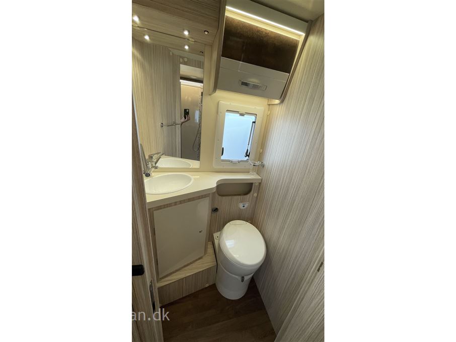 Elnagh T-Loft 582
